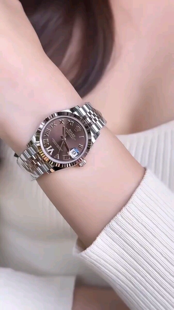 Montre luxe femme 2025