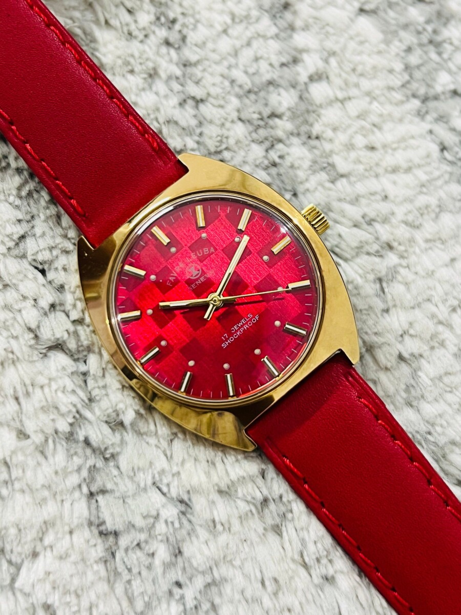 Montre cadran rouge homme